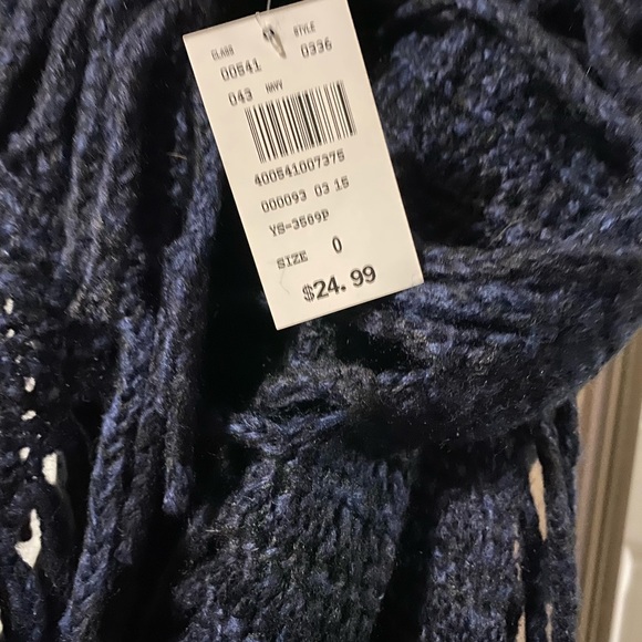 Eclipse Scarf - Picture 2 of 2